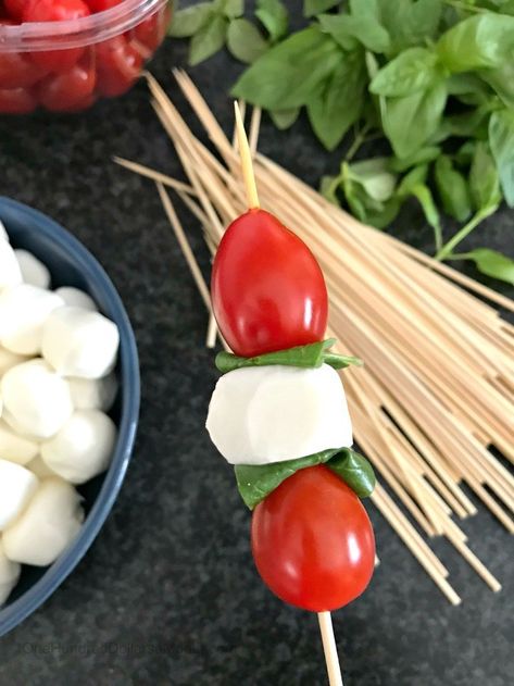 Easy Caprese Skewers - One Hundred Dollars a Month Balsamic Vinaigrette Dressing, Caprese Skewers, Basil Leaf, Summer Foods, Vinegar Uses, Easy Summer Meals, Vinaigrette Dressing, Natural Pain Relief, Balsamic Vinaigrette