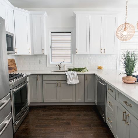 Two Tone White and Grey Kitchen - Transitional - Kitchen - New York - by Downtown Decorators | Houzz White And Grey Kitchen Cabinets, White And Grey Kitchen, Earth Tones Kitchen, Greige Kitchen, Kitchen Cabinets Color Combination, Gray Cabinet, Taupe Kitchen, Kitchen Colour Combination, Two Tone Kitchen Cabinets