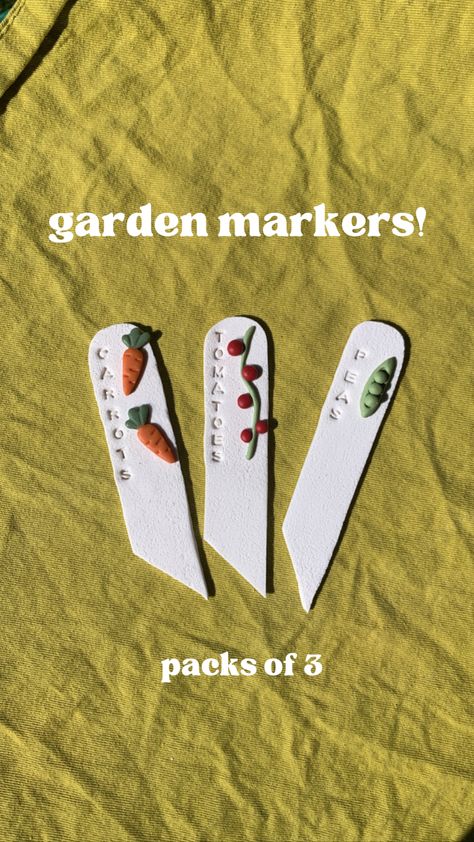 Air Dry Clay Fathers Day Ideas, Polymer Clay Garden Stakes, Polymer Clay Garden Markers, Polymer Clay Garden Decor, Polymer Clay Plant Stakes, Garden Markers Clay, Clay Plant Stakes, Plant Labels Diy, Clay Garden Markers