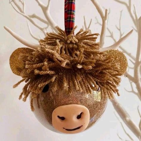 Natal Country, Cow Craft, Cow Ornaments, Holiday Crafts Christmas, Christmas Ornaments Homemade, Christmas Ornament Crafts, Christmas Crafts Decorations, Christmas Ornaments To Make, Ornament Crafts