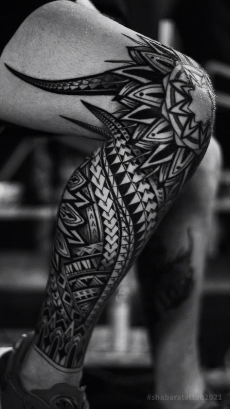 Maori Leg Tattoo Men Design, Totem Sleeve Tattoo, Men’s Side Tattoo, Men Calf Tattoo Ideas, Best Leg Tattoo Men, Best Leg Tattoo Men Design, Men’s Shoulder Tattoo, Mens Leg Tattoo Ideas, Geometric Leg Tattoo