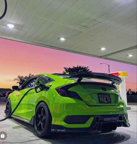 Green Honda Civic, 2022 Honda Civic Sport, Black Honda Civic, Honda Sports Car, 2022 Honda Civic, Honda Civic Si Coupe, Honda Civic Vtec, Honda Type R, Honda Vtec