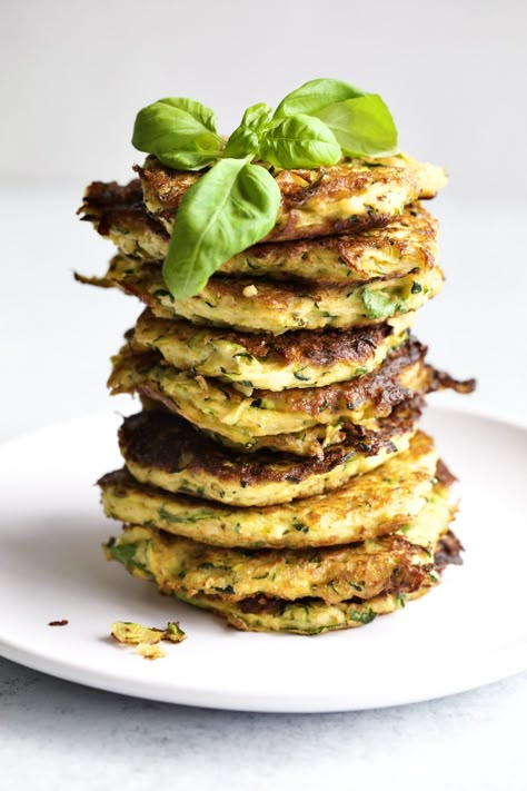 Best Italian Zucchini Fritters (easy recipe) - CucinaByElena Fried Zucchini Fritters, Zucchini Patties Recipes, Italian Veggies, Authentic Italian Pasta Recipes, Fritters Recipes, Pasta Sauce Recipes Tomato, Italian Zucchini, Authentic Italian Pasta, Zucchini Patties