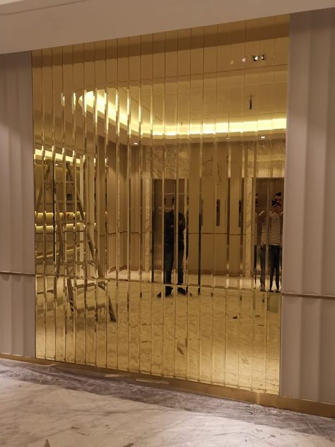 Mirror Wall Panelling Design, Bronze Mirror Panelling, Mirror Panelling, Room Panel, Marble Flooring Design, Tinted Mirror, Flooring Design, Wall Panelling, Glass Doors Interior