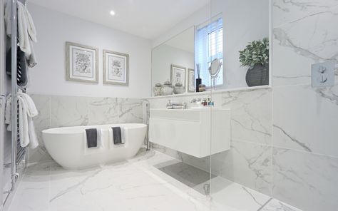 Grey Marble Bathroom, Marble Porcelain Tile, Cottage Style Bathrooms, Marble Bathroom Floor, Porcelain Tile Bathroom, White Marble Bathrooms, Marble Tile Bathroom, Bad Inspiration, Big Bathrooms