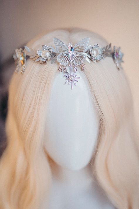 Magical Relics, Elven Dresses, Headdress Ideas, Dragon Goddess, Celtic Crown, Moon Crown, Butterfly Headpiece, Jewelled Headpiece, Fantasy Crown