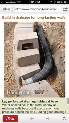 Drainage behind retaining wall. Diy Retaining Wall, Backyard Retaining Walls, Backyard Drainage, Building A Retaining Wall, Sloped Backyard, Landscaping Retaining Walls, Backyard Pool Landscaping, Retaining Walls, Landscaping Tips