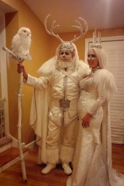 Ice king and queen costume Ice Queen Couple Costume, Ice King And Queen Costume, Snow Queen Costume Diy, Winter Costumes Ideas, Ice Queen Gown, Winter Queen Costume, King And Queen Halloween Costumes, Ice Queen Costume Diy, Ice King Costume