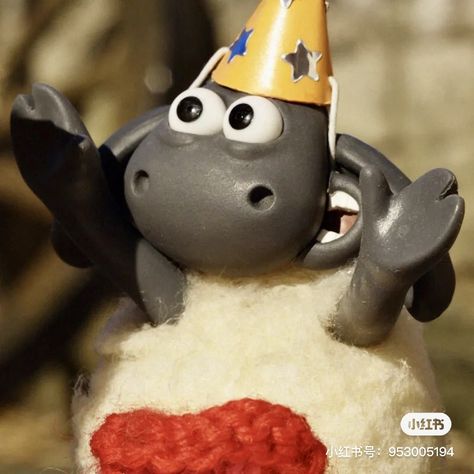 #shaunthesheep #shaun #sheep #blacksheep #cartoon Shawn The Sheep Matching Pfp, Shawn The Sheep Timmy, Shun The Sheep Cartoon, Shaun The Sheep Pfp, Shaun The Sheep Aesthetic, Shun The Sheep, Timmy Sheep, Timmy Shaun The Sheep, Shawn Sheep