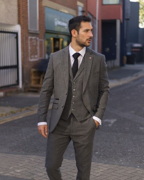 Elevate your style with our timeless grey tweed suit – the perfect blend of sophistication and comfort for any occasion. #menssuit #greysuit #formalwear #partywearsuits #greysuit Dark Gray Suit Wedding, Charcoal Grey Suit Men, Gray Suit Wedding, Grey Tweed Suit, Grey Suit Wedding, Dark Gray Suit, Tweed Suit, Grey Tweed, Tweed Suits