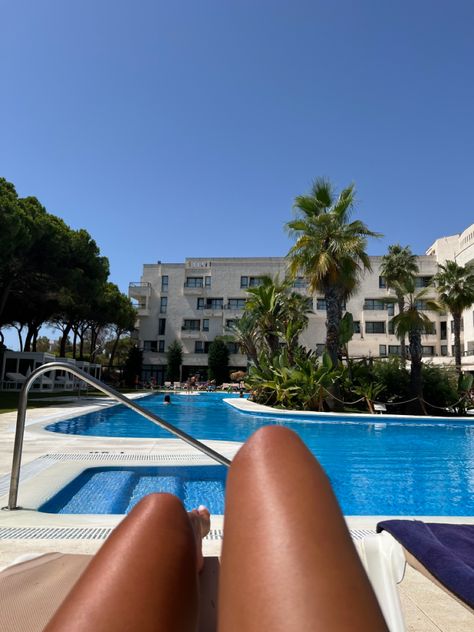 Tan Pool Aesthetic, Spain Hotel Aesthetic, Holiday Hotel Aesthetic, Florida Pool Aesthetic, Hotel Trip Aesthetic, Tanning By The Pool Aesthetic, Resort Pool Aesthetic, Summer Resort Aesthetic, Hotel Pics Aesthetic