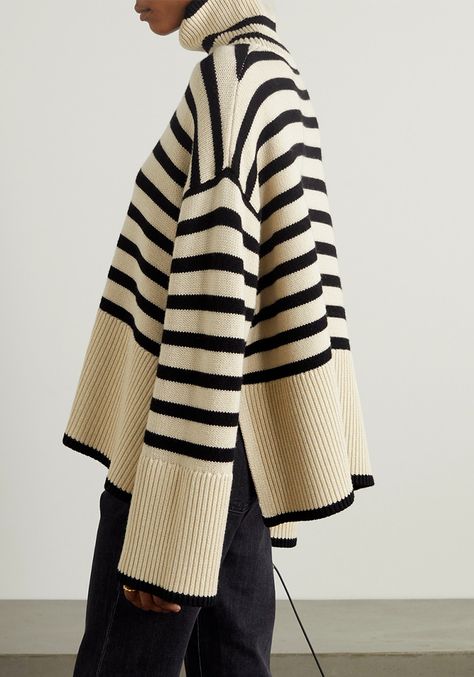 Winter France, Striped Sweater Outfit, Striped Turtleneck Sweater, Knit Inspiration, Striped Knitwear, Women Turtleneck, Striped Knitted Sweater, Quoi Porter, Woman Style