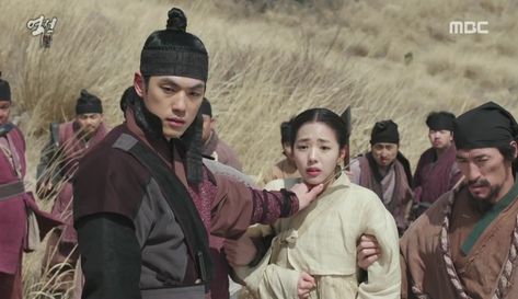 Historical Kdramas, Kdrama Historical, Cdrama Historical, Korean Historical Drama, Korean Period Drama, The Truth Beneath Korean Movie, Top Korean Dramas, Best Historical Chinese Drama, Historical Korean Drama