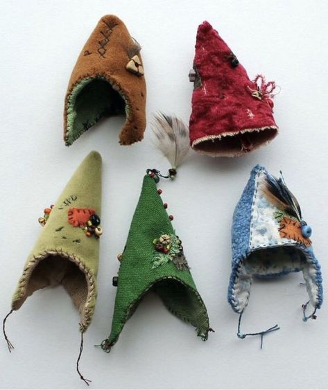 Diy Fairy Ornament, Acorn Dolls, Gnome Clothes, Fairy Gnome, Fae Folk, Homemade Dolls, Folded Fabric, Folk Doll, Felt Fairy