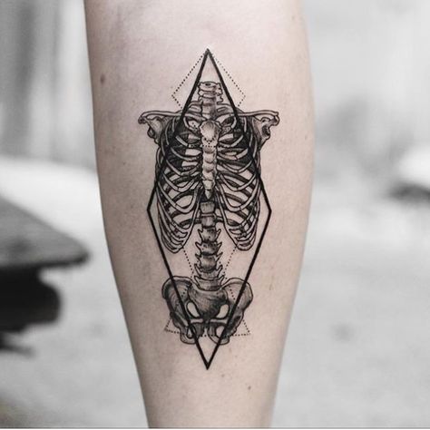 anatomical skeleton geometric tattoo by postyism Anatomical Tattoos, Anatomy Tattoo, Tattoo Dress, Tattoo Snake, Anatomical Heart Tattoo, Skeleton Tattoo, Geometric Tattoos, Geniale Tattoos, Diy Tattoo