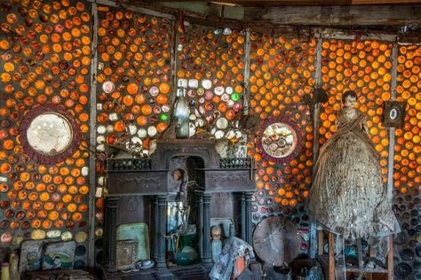 An eccentric folk art landmark made out of discarded bottles by an inspired "grandma." Mermaid Palace, Simi Valley California, Hidden Places, Simi Valley, Unusual Things, Natural History, Places To See, Folk Art, Palace