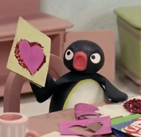 Pingu Meme Face, Pingu Spotify Cover, Pingu Memes Hilarious, Pingu Christmas, Pingu Pfp, Pingu Aesthetic, Pingu Cute, Pingu Icons, Pingu Mood