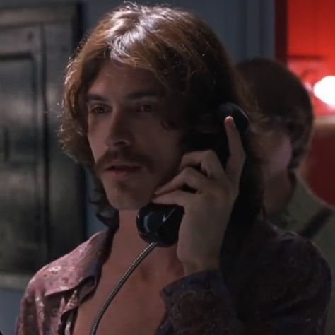 Russel Almost Famous, Almost Famous Russell Hammond, Groupie Song, Russel Hammond, Almost Famous Aesthetic, Russell Hammond, Famous Aesthetic, Hippie Music, Billy Crudup