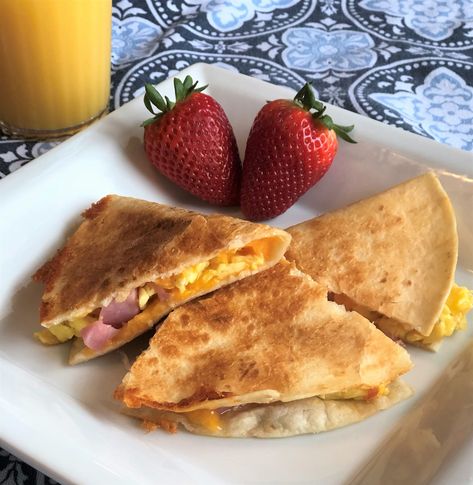 Ham, Egg, & Cheese Quesadillas #AllstarsSmithfield #ad #AllrecipesAllstars #breakfast #quesadilla #cooktofollow Ham And Cheese Quesadilla Recipes, Egg And Cheese Quesadilla, Egg Quesadilla Breakfast, Ham Egg And Cheese Quesadilla, Breakfast Egg Quesadilla, Quesadilla Maker Recipes, Healthy Ham, Cheese Quesadilla Recipe, Quesadilla Maker