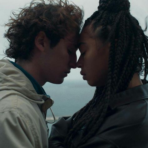 Bwwm Aesthetic Faceless, Multicultural Couples, Multicultural Models, Racial Couples, Biracial Couples, Teenage Couples, Swirl Couples, Girl Film, Bwwm Couples