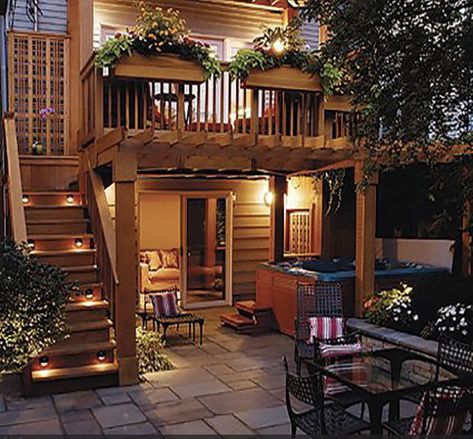 Second Story Deck Ideas, Terrasse Med Tak, Second Floor Deck, Second Story Deck, Building A Porch, Patio Deck Designs, Deck Designs Backyard, Deck Stairs, Casas Coloniales