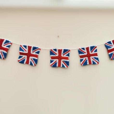 Great Britain Flag, Union Jack Flag, Pattern And Decoration, Flag Bunting, Paintbox Yarn, Union Jack, Easy Crochet Patterns, Pattern Download, Simple Patterns