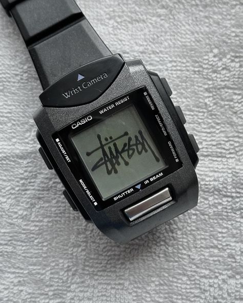 Vintage Watch 00s - Casio Wrist Camera "a premise for smart watches to the future" Shipping worldwide available ♻️ Casio Camera, Accessory Inspo, Merch Ideas, Smart Watches, To The Future, Cool Watches, Vintage Watches, Smart Watch, The Future