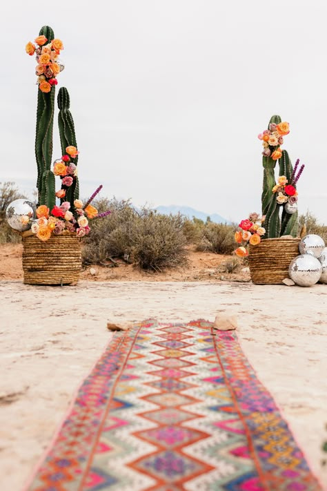 Desert Wedding Ceremony, Disco Desert, Wedding Suits For Bride, Glamping Wedding, Under Canvas, Glamping Weddings, Cactus Wedding, California Elopement, Aisle Decor