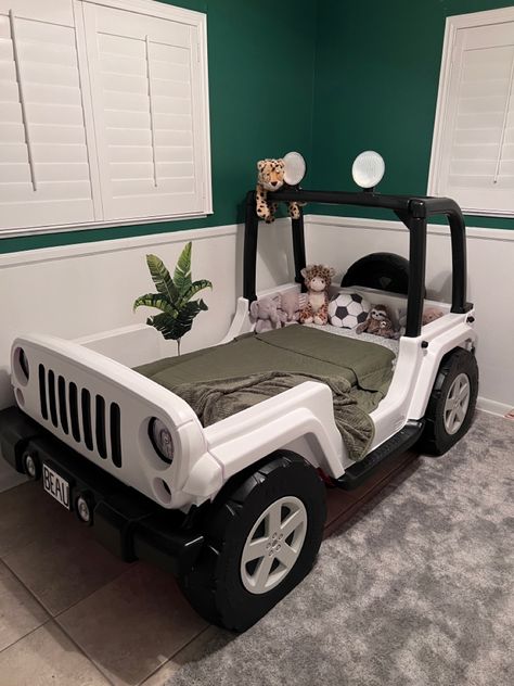 Car Bed Makeover, Truck Bed For Kids Room, Toddler Boy Beds, Jeep Bedroom Boy Rooms, Jeep Bed Diy, Boy Toddler Bed, Toddler Boy Bed, Jeep Bedroom, Little Boy Truck Bed