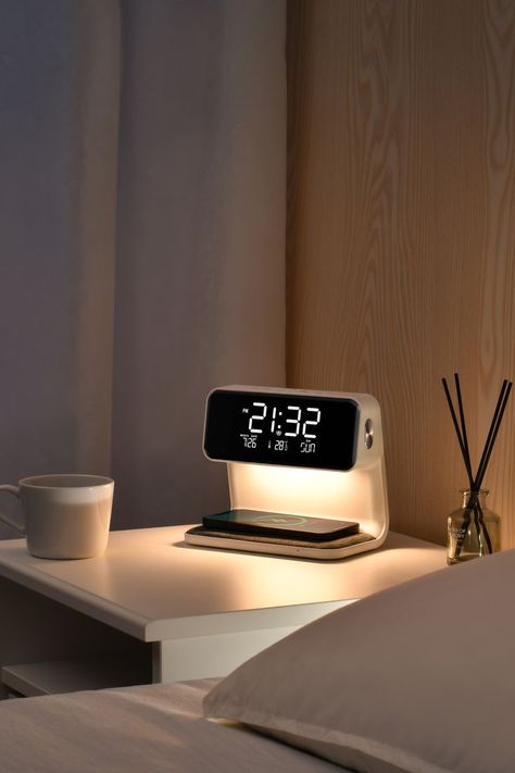 Bedside Lamps Ideas, Beside Lamp, Nightlight Lamp, Bedside Clock, Computers Tablets And Accessories, Cute Bedroom Decor, Small Room Design, Minimalist Room, Smart Home Technology