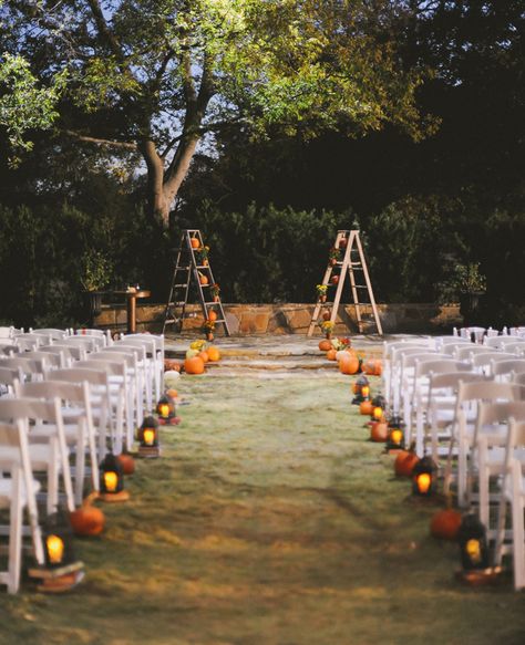 Fall/Halloween aisle marker - For a rustic and romantic vibe at your ceremony, medium-sized pumpkins and black lanterns are chic and creative aisle markers. Halloween Wedding Decorations, Wedding Aisles, Aisle Decorations, Wedding Isles, Halloween Themed Wedding, Pumpkin Wedding, Wedding Color Combos, Elegant Halloween, Wedding Themes Fall