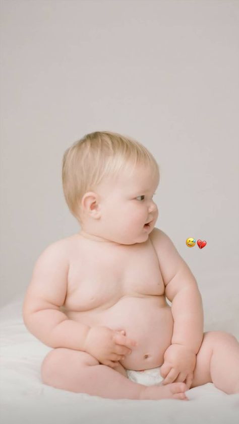 Fat Baby, Chubby Baby, Newborn And Family Photography, Chunky Babies, Baby Life Hacks, Chubby Babies, Baby Boy Photos