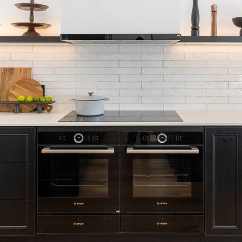 Electric Cooktop Kitchen Ideas, Induction Cooktop And Wall Oven, Induction Stove And Oven, Induction Cooktop Double Oven, Built In Induction Cooktop, Electric Cooktop Kitchen, Bosch Induction Cooktop, Induction Cooktop Kitchen, Induction Cooktop With Downdraft