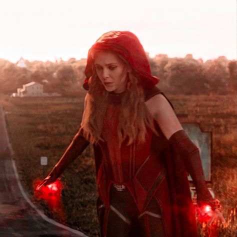 Olsen Scarlet Witch, Marvel Wall Art, Elizabeth Olsen Scarlet Witch, Scarlet Witch Marvel, Marvel Photo, Marvel Images, Scarlett Witch, Marvel Posters, Wanda And Vision