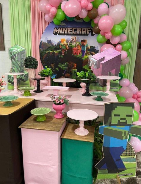 Minecraft Birthday Decorations, Diy Minecraft Birthday Party, Minecraft Decor, Minecraft Invitations, Minecraft Party Decorations, Minecraft Birthday Cake, Minecraft Theme, Diy Minecraft, Minecraft Birthday Party