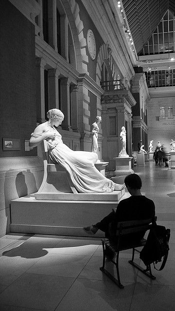 Ç Dark Academia Aesthetic, The Secret History, Sculptures & Statues, Metropolitan Museum, White Photography, Art And Architecture, Dark Aesthetic, Aesthetic Art, Art Museum