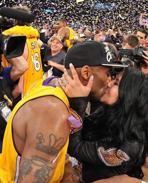 Nba Wife Aesthetic, Basketball Couple Pictures, Basketball Relationships, Basketball Wife Aesthetic, Nba Wife, Basketball Couples, Basketball Boyfriend, Nfl Wives, Players Wives