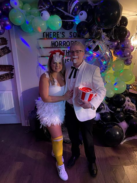 Costume Unique, Chicken Costumes, Colonel Sanders, Couples Costume, Amazon Influencer, Halloween 2023, Costume Contest, Best Dressed, Couples Costumes