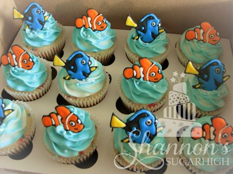 Nemo Cupcakes Ideas, Finding Nemo Cupcakes, Finding Dory Cupcakes, Nemo Cupcakes, Beautiful Cupcakes Birthday, Finding Nemo Birthday Cake, Finding Dory Cake, Ocean Birthday Cakes, Finding Nemo Cake