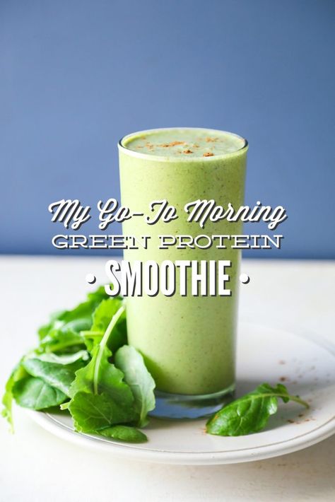 This is my go-to smoothie nearly every single morning. This smoothie is packed full of leafy greens and natural protein (no fancy protein powders). Green Protein Smoothie, Morning Green Smoothie, Paleo Snack, Paleo For Beginners, Overnight Oat, Smoothie Prep, Protein Powders, Natural Protein, Green Smoothie Recipes