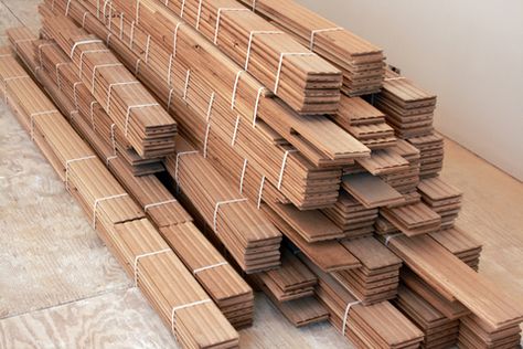 preparing floors for hardwood Types Of Wood Flooring, Real Hardwood Floors, Pergo Flooring, Installing Hardwood Floors, Hardwood Floor Colors, Light Hardwood, Hardwood Floors Dark, Real Wood Floors, Refinishing Floors