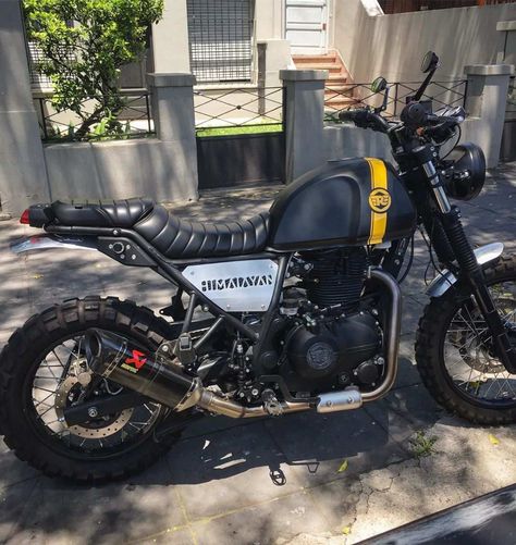 Modified Royal Enfield Himalayan By STG Tracker side profile Himalayan Royal Enfield, Royal Enfield Himalayan, Royal Enfield Accessories, Royal Enfield Modified, Enfield Bike, Bullet Bike Royal Enfield, Moto Scrambler, Enfield Himalayan, Enfield Motorcycle