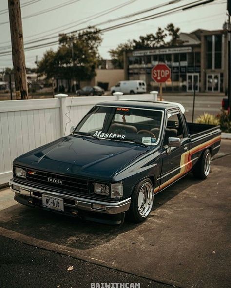 Rad Racer — Toyota Hilux Pickup Slammed Toyota Pickup, Vintage Toyota Pickup, Toyota Hilux Lowered, Toyota Mini Truck, Jdm Truck, Small Pickup Trucks, Toyota Trucks 4x4, Toyota Pickup 4x4, Rad Racer