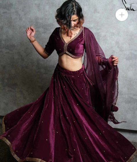 Lehenga Designs Latest, Velvet Blouse Design, Lengha Blouse Designs, Purple Lehenga, Velvet Lehenga, Simple Lehenga, Indian Outfits Lehenga, Wedding Lehenga Designs, Lehenga Designs Simple