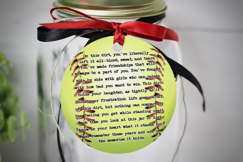 Diy Softball Gifts, Senior Night Gift Ideas Softball, Softball Gift Basket Ideas, Softball Senior Night Posters, Senior Night Softball Ideas, Softball Quotes Motivational, Senior Softball Gift Ideas, Softball Gifts For Players Diy, Senior Gift Ideas High School Sports