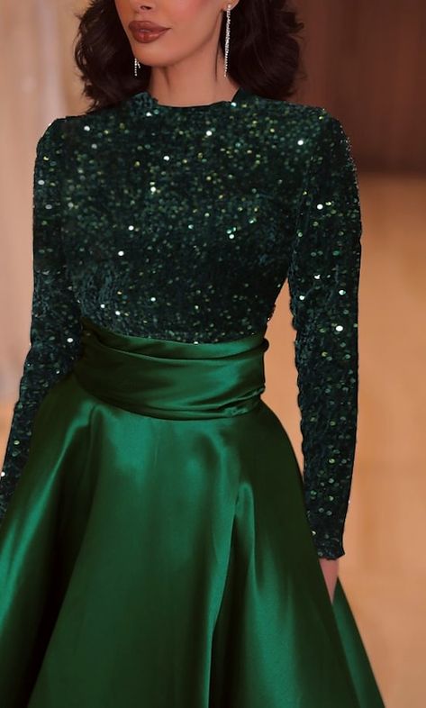 Green Dress Formal, Red Green Dress, Cocktail Dress Elegant, Green Wedding Dresses, Formal Cocktail Party, Fall Wedding Guest, Long Sleeve Sequin, Dresses Elegant, High Neck Long Sleeve