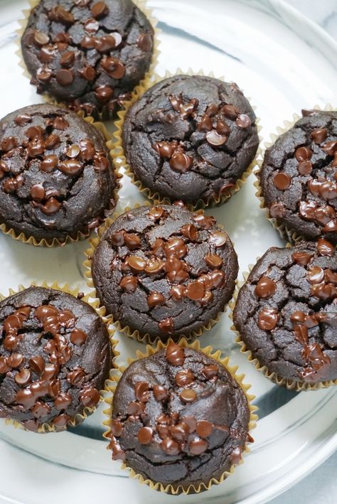 Chocolate Spinach Muffins, Healthier Dessert Options, Spinach Muffins, Healthy Muffin, Plate Recipes, Blender Muffins, Hidden Vegetables, Vacation 2024, Best Chocolate Desserts