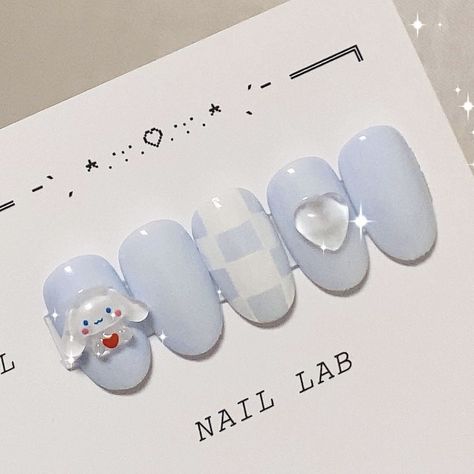 Cute Fake Nails Aesthetic, Sanrio Nails Aesthetic, Korean Manicure Ideas, Cute Cinnamoroll Nails, Cinnamoroll Nails Simple, Cinamoroll Nails Simple, Sanrio Nails Cinnamoroll, Cinnamon Roll Sanrio Nails, Cute Sanrio Nails