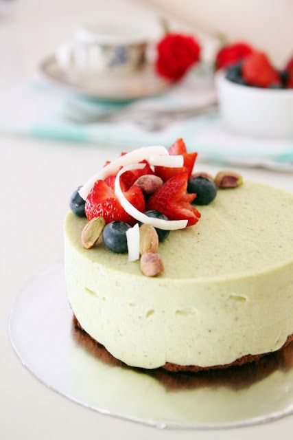 Pistachio Mousse Cake | Vondelicious! Pistachio Cake Filling, Pistachio Mousse Cake, Pistachio Mousse, Chocolate Hazelnut Cake, Cake Fails, Mousse Cake Recipe, Cake Filling, Rhubarb Cake, Hazelnut Cake