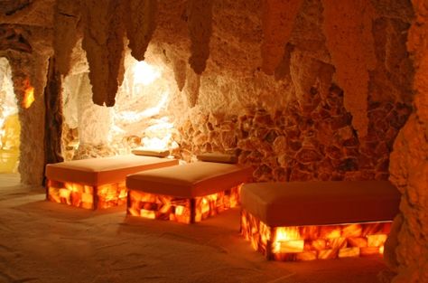 Himalayan Salt Cave, Salt Room Therapy, Himalayan Salt Room, Salt Inhaler, Spa Hammam, Dream Spa, Himalayan Salt Benefits, Salt Cave, Salt Room